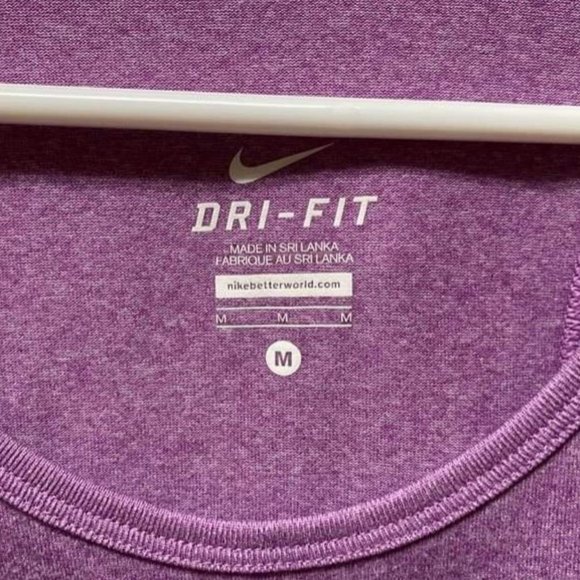 Nike Dri Fit Light Purple Top "Miles Ahead" w Swish Logo - Picture 5 of 5